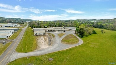 1800 Airport Rd W, Fort Payne, AL - Aérien  Vue de la carte - Image1