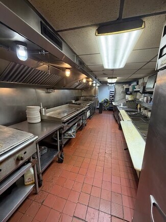 Plus de détails pour 17308 Susquehanna Trl, New Freedom, PA - Commerce de détail à vendre