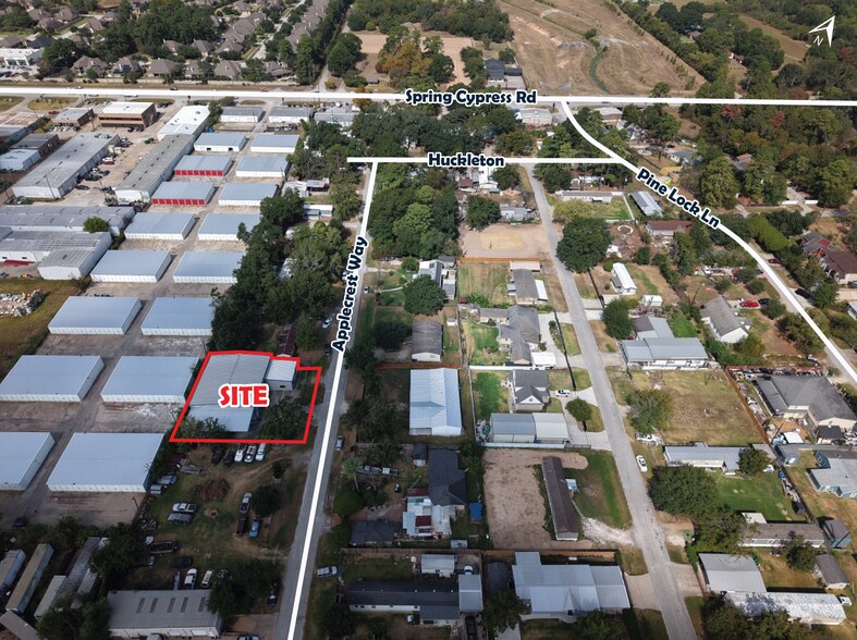 19111 Applecrest Way, Spring, TX à vendre - Photo du bâtiment - Image 2 de 5