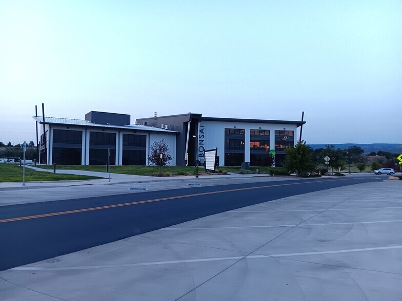1601 Riverfront Dr, Grand Junction, CO à louer - Photo du bâtiment - Image 2 de 13