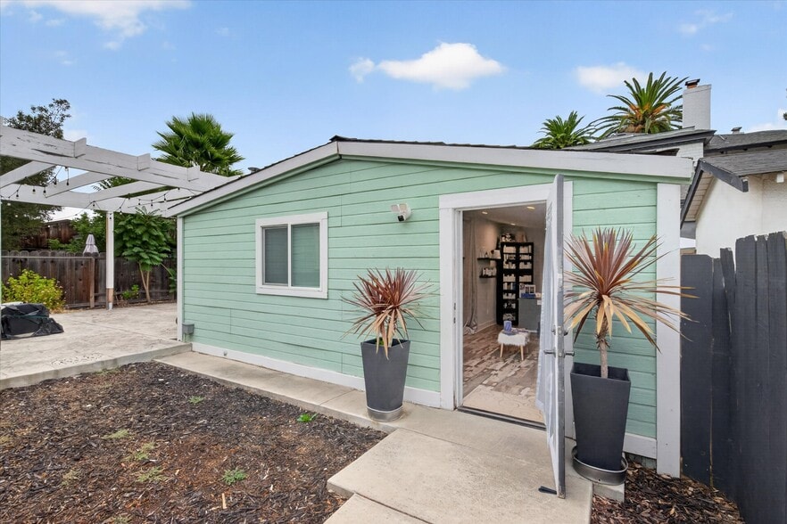 2221 3rd St, Livermore, CA à vendre - Photo du bâtiment - Image 2 de 8