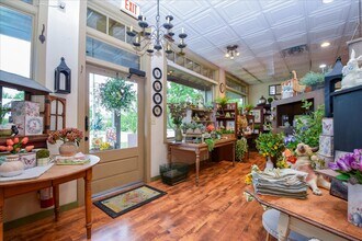 2821 W Main St, Salem, VA for lease Interior Photo- Image 1 of 9