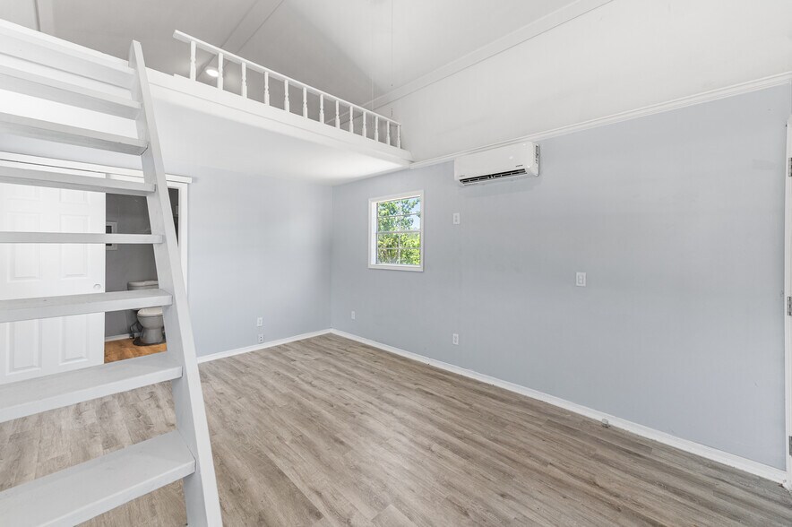 9130 Rebecca Creek Rd, Spring Branch, TX à vendre - Photo du bâtiment - Image 3 de 58