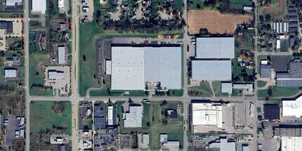 1300 Sauk Ave, Baraboo, WI - Aerial  map view