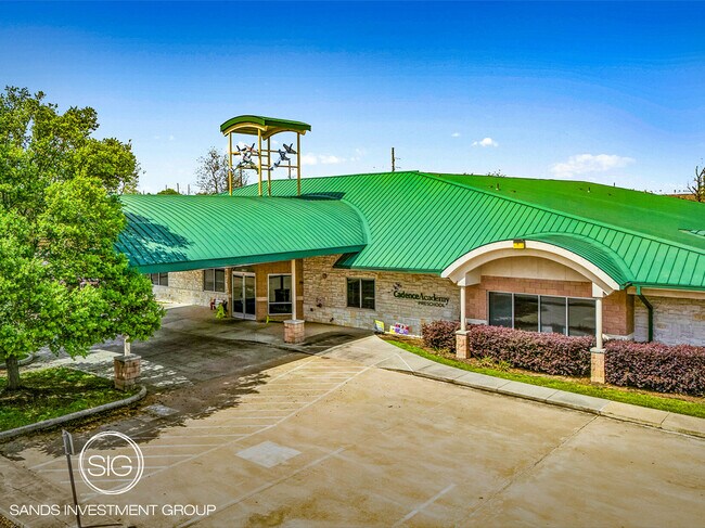 More details for 12300 Queenston Blvd, Houston, TX - Retail for Sale