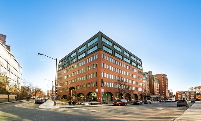 More details for 1150 Rue De Claire-Fontaine, Québec, QC - Office, Retail for Lease