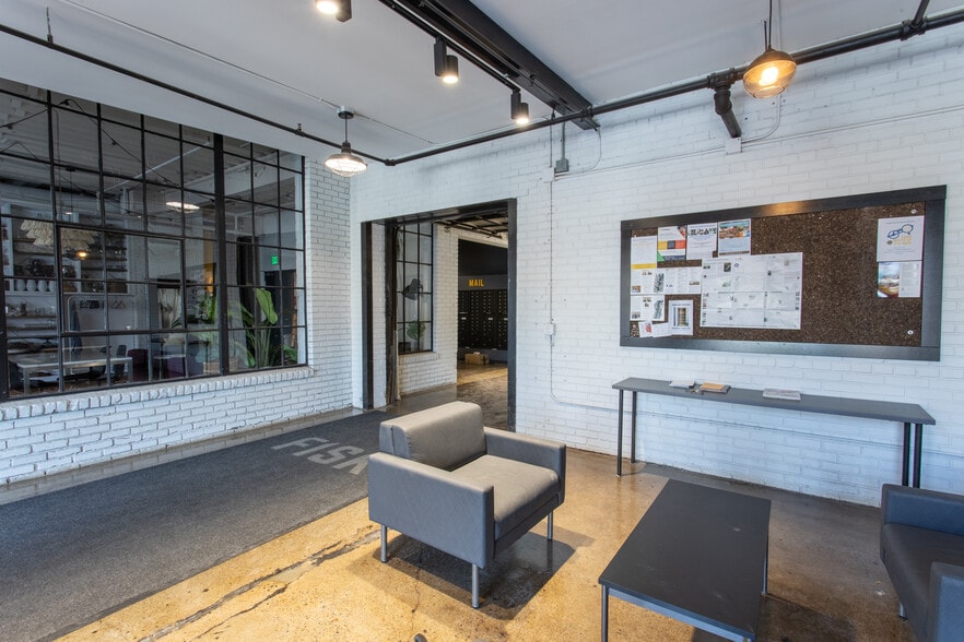 1621-1701 E Hennepin Ave, Minneapolis, MN for lease - Interior Photo - Image 2 of 5