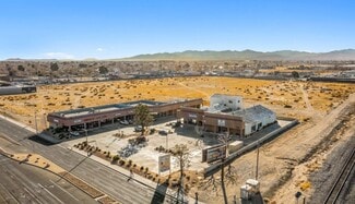 Plus de détails pour 408-418 W Avenue J, Lancaster, CA - Commerce de détail à louer