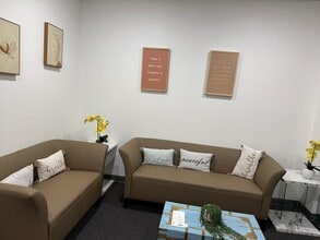 2050 Route 27, North Brunswick, NJ à louer Photo intérieure- Image 1 de 18