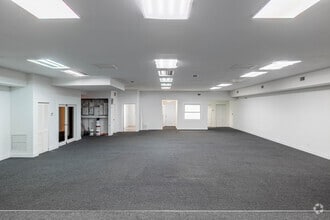 2223 NW 26th Ave, Miami, FL for lease Interior Photo- Image 1 of 9