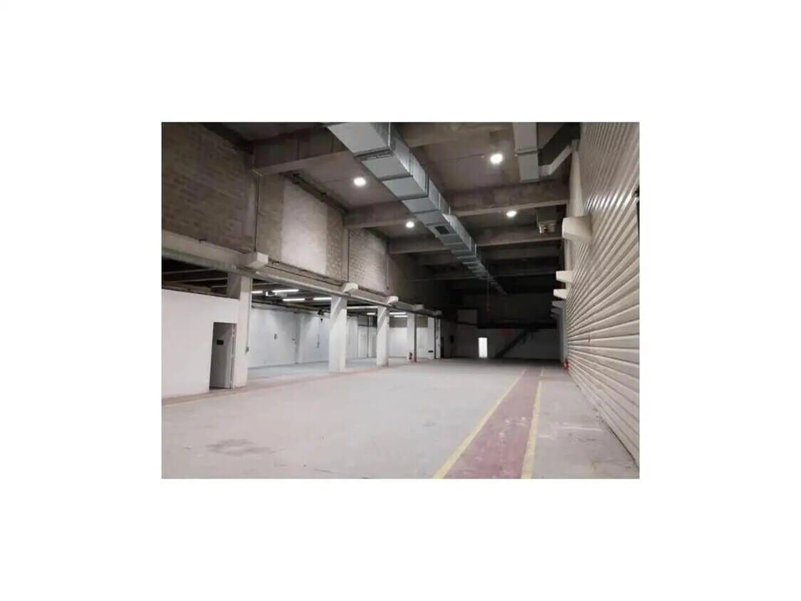 Flex in Bagnolet for lease Interior Photo- Image 1 of 6