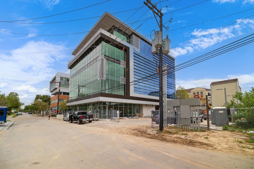 1802 Binz St, Houston, TX à louer - Photo du bâtiment - Image 3 de 8