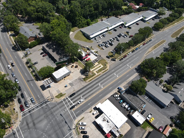 Red Owl & Mahan Plaza portfolio of 2 properties for sale on LoopNet.ca - Building Photo - Image 2 of 12