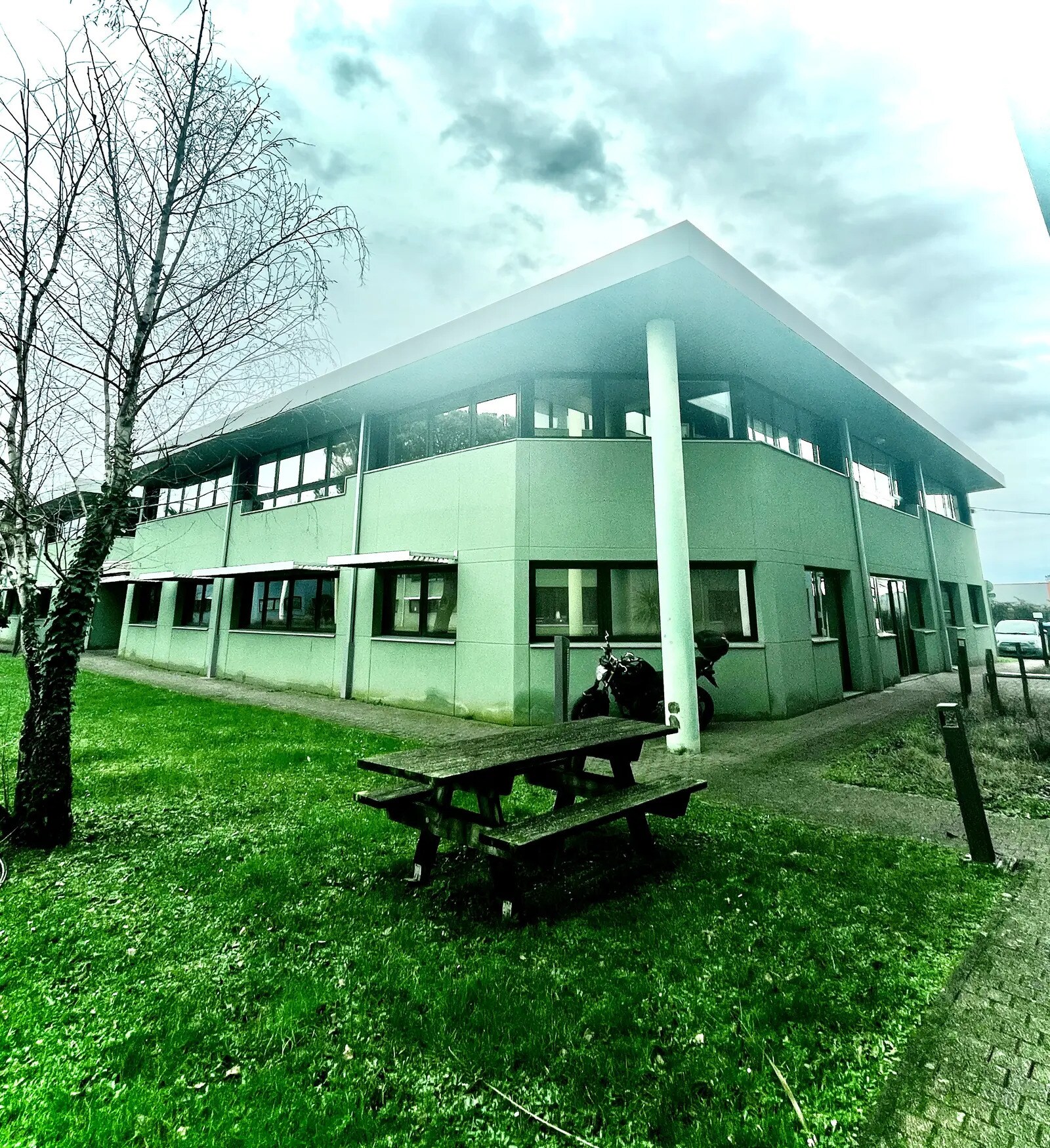 4 Voie Romaine, Canéjan for lease Building Photo- Image 1 of 10