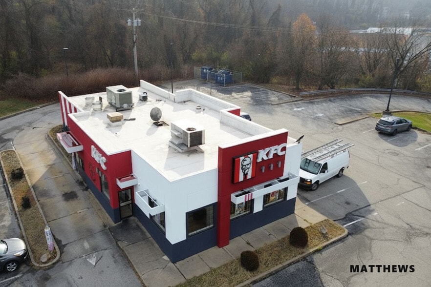 278 Yost Blvd, Pittsburgh, PA for sale - Building Photo - Image 2 of 3