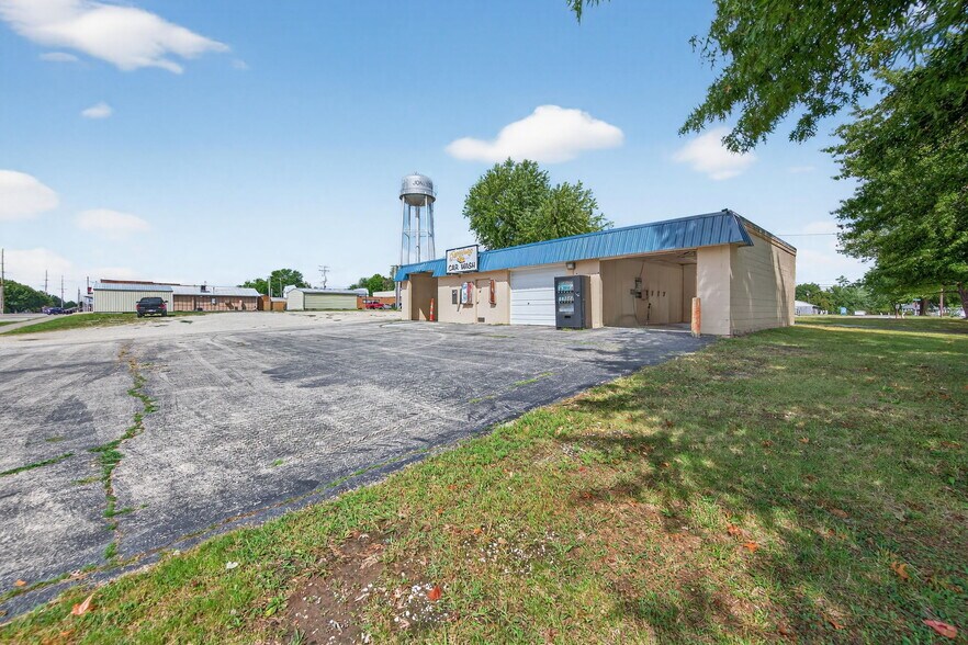 115 E Booneslick Rd, Jonesburg, MO à vendre - Photo du bâtiment - Image 2 de 19