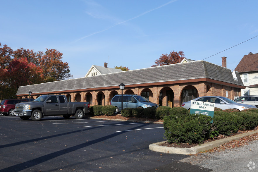 567 N Market St, Wooster, OH for lease - Building Photo - Image 2 of 27