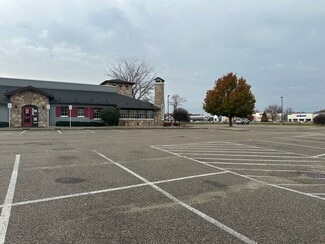 Plus de détails pour 3015 W Shore Dr, Holland, MI - Commerce de détail à vendre