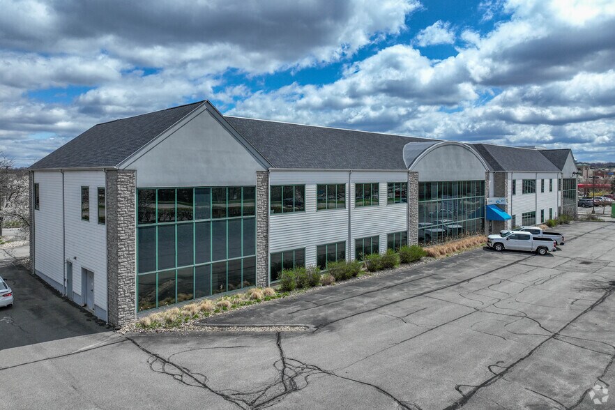 12330 Perry Hwy, Wexford, PA à vendre - Photo du bâtiment - Image 2 de 17