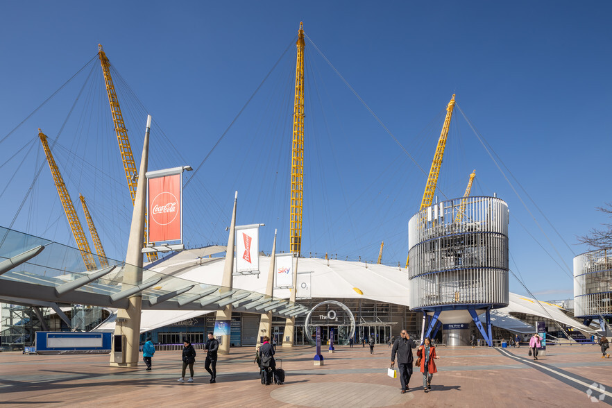 Peninsula Sq, London for sale - Primary Photo - Image 1 of 1