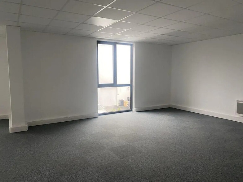 Flex dans Bussy-Saint-Martin à louer - Photo intérieure - Image 2 de 7