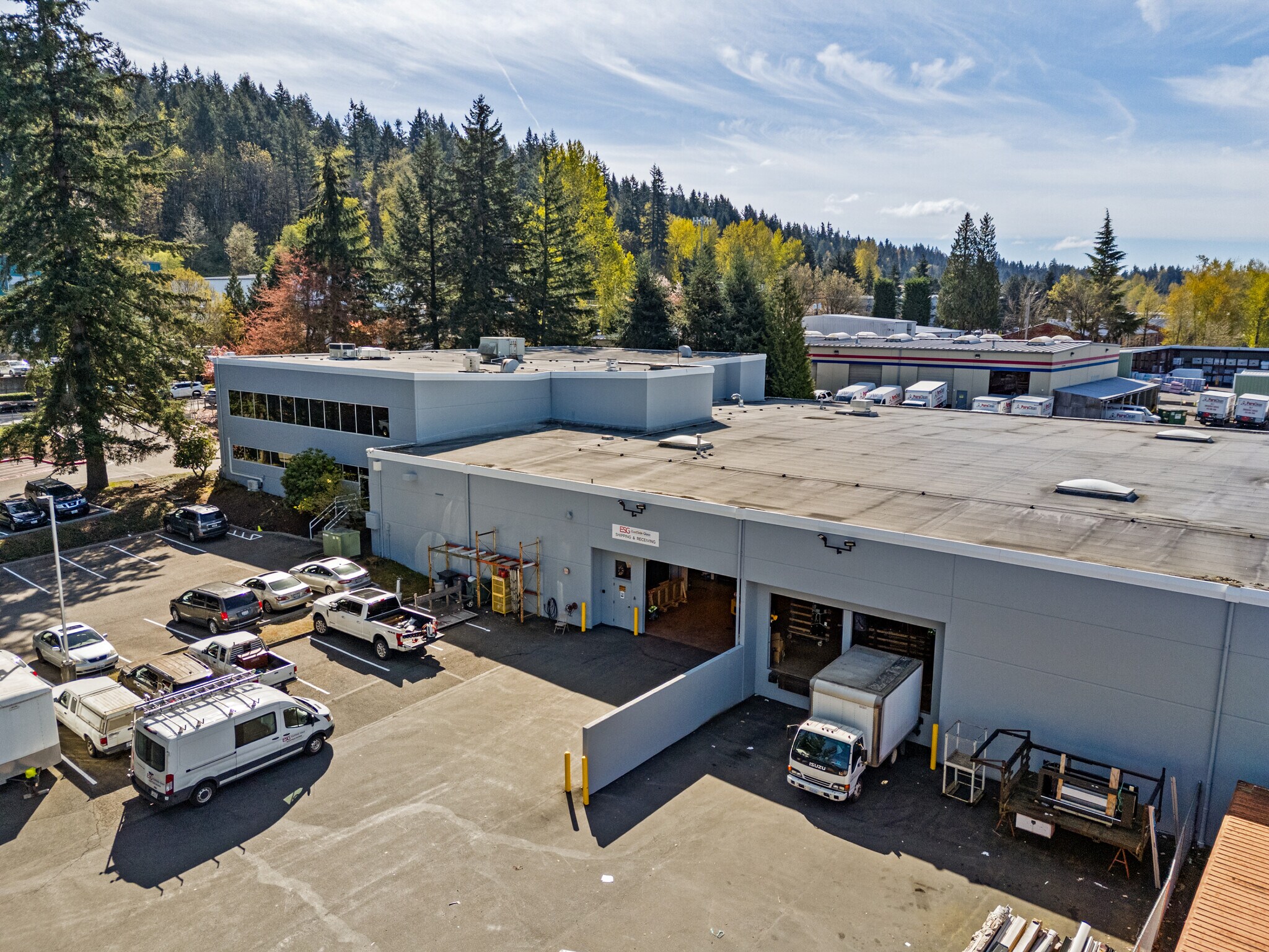 20205 144th Ave NE, Woodinville, WA à vendre Photo du bâtiment- Image 1 de 9