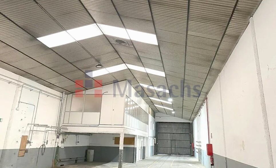 Industrial in Sabadell, BAR for lease - Interior Photo - Image 1 of 8