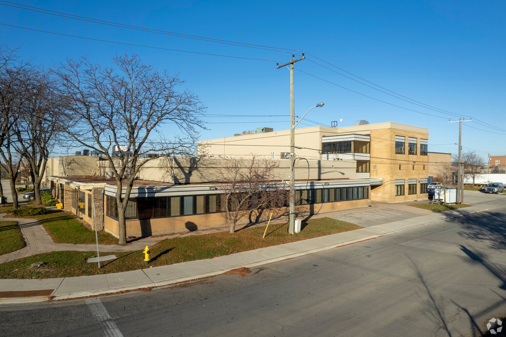 440 Comstock Rd, Toronto, ON for sale Primary Photo- Image 1 of 1