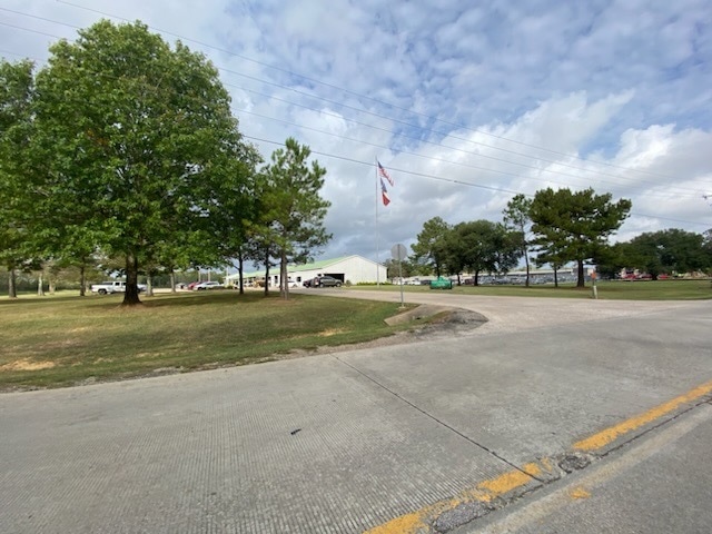 1300 Langham, Beaumont, TX for sale - Building Photo - Image 3 of 8