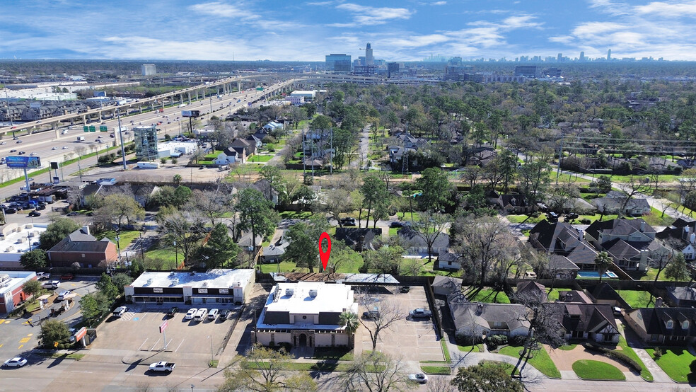 926 N Wilcrest Dr, Houston, TX for sale - Aerial - Image 2 of 19