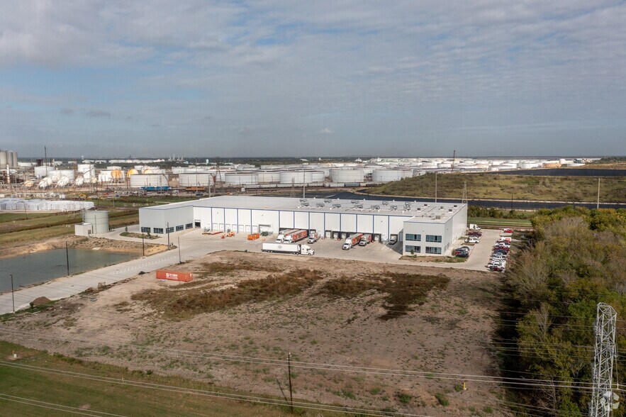 1015A Red Bluff Rd, Pasadena, TX à louer - Aérien - Image 3 de 5