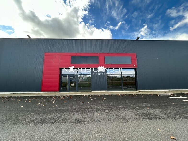 Flex dans Saint-Jory à louer - Photo du bâtiment - Image 2 de 6