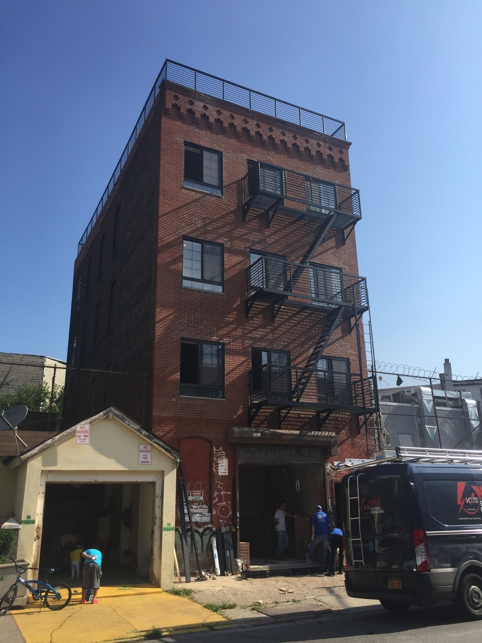 281 Ellery St, Brooklyn, NY for lease Primary Photo- Image 1 of 34