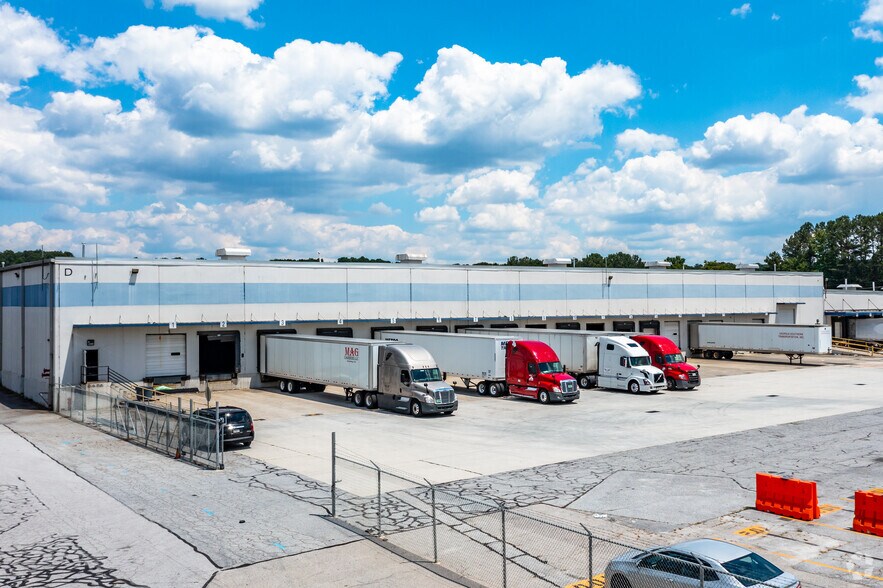 5400 Fulton Industrial Blvd SW, Atlanta, GA à louer - Photo principale - Image 1 de 12