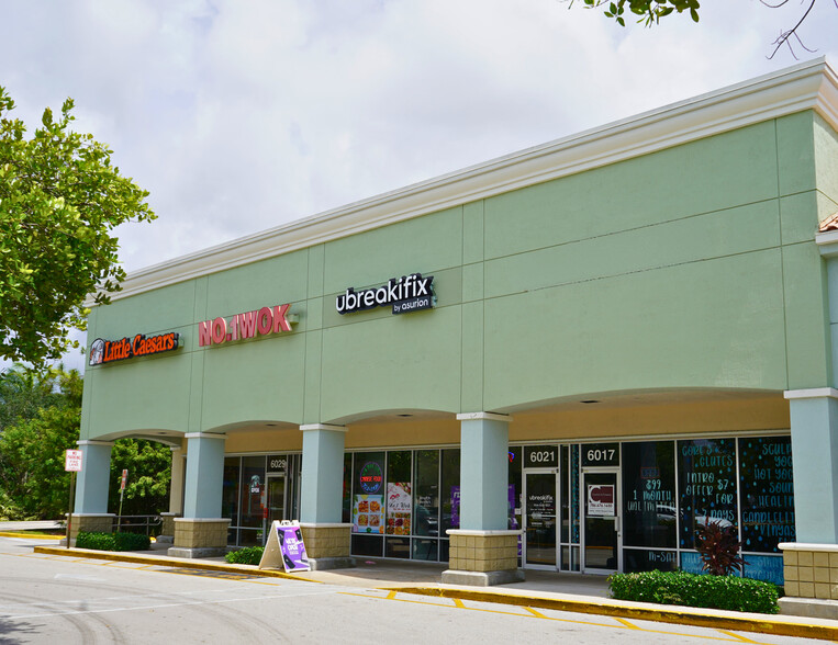 5949-6029 Stirling Rd, Davie, FL for lease - Building Photo - Image 3 of 8