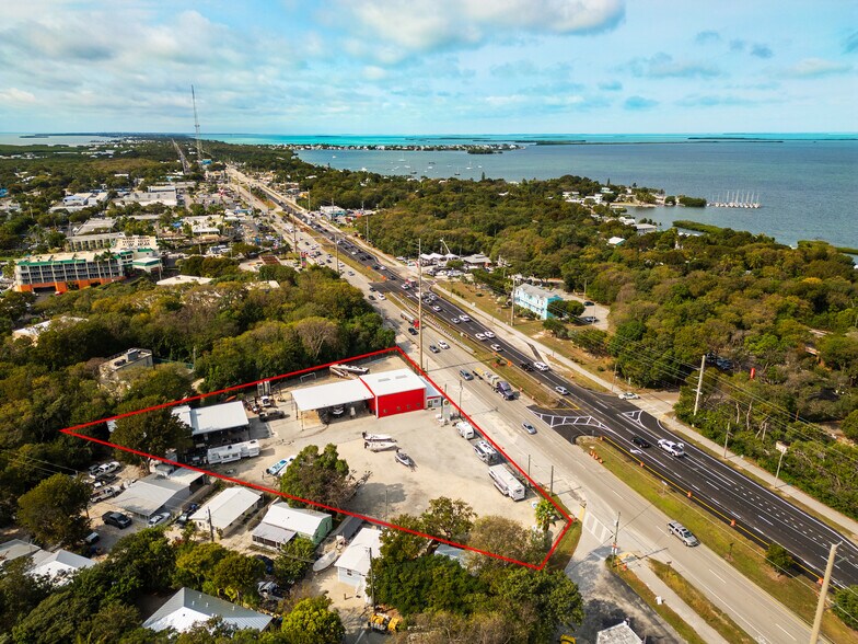 100099 Overseas Hwy, Key Largo, FL à vendre - Photo du bâtiment - Image 3 de 27