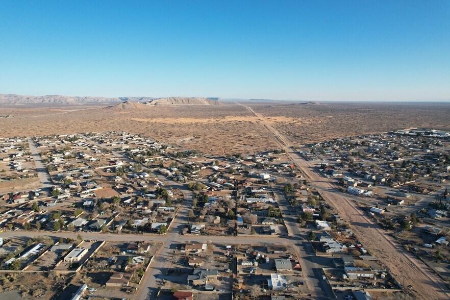 15000 Stacy Ann Dr, El Paso, TX à vendre - Photo du bâtiment - Image 3 de 8