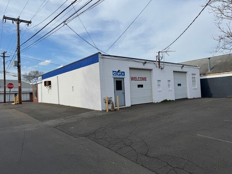 882-886 Boston Post Rd, West Haven, CT for sale - Building Photo - Image 2 of 30