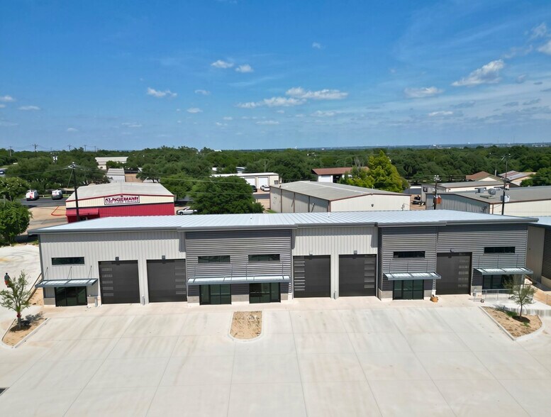 1306 Whitestone Blvd, Cedar Park, TX à vendre - Photo du bâtiment - Image 2 de 9
