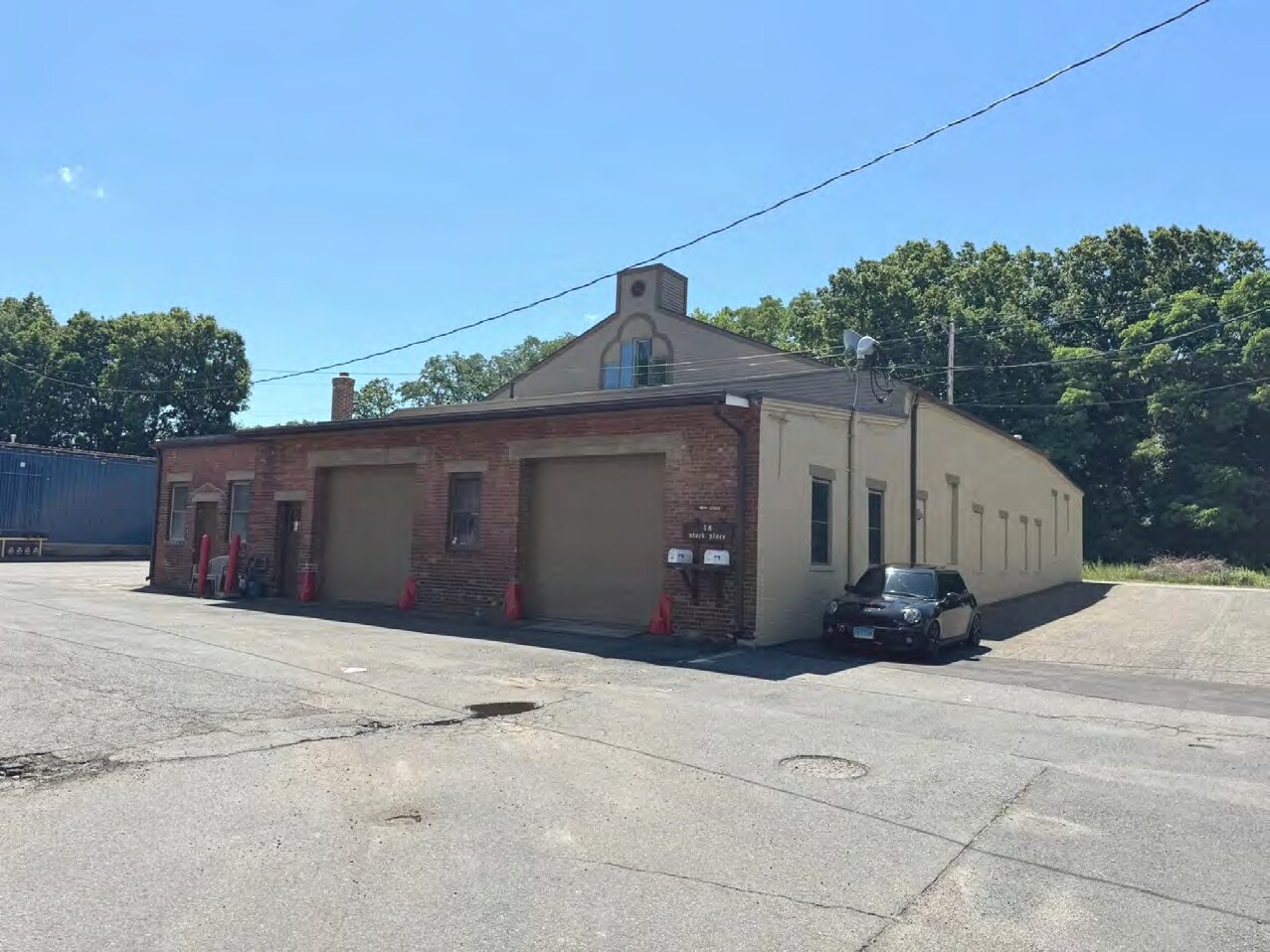 48 Stock Pl, Manchester, CT for sale Building Photo- Image 1 of 11
