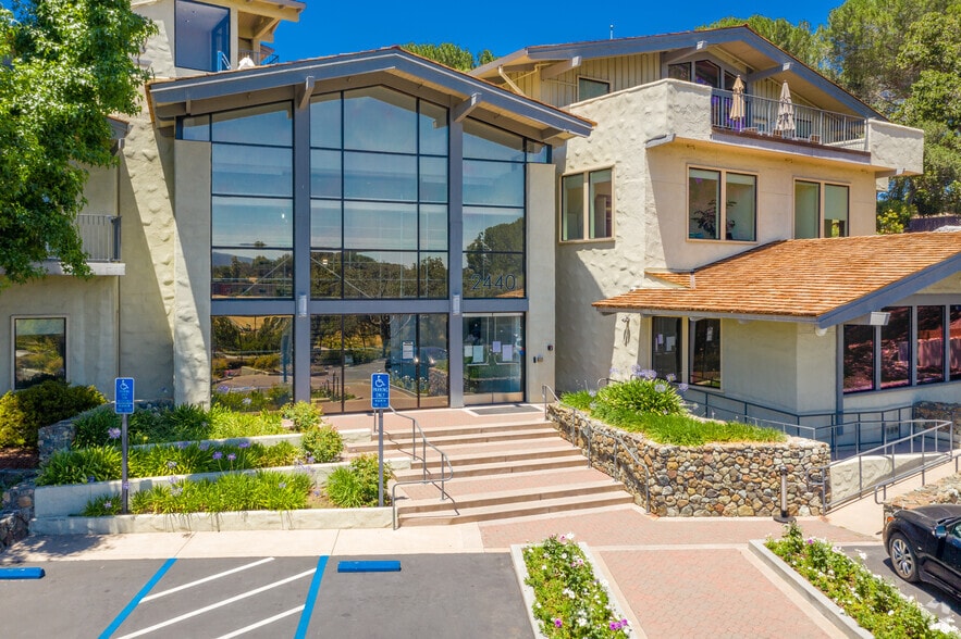2440 Sand Hill Rd, Menlo Park, CA for lease - Building Photo - Image 1 of 10