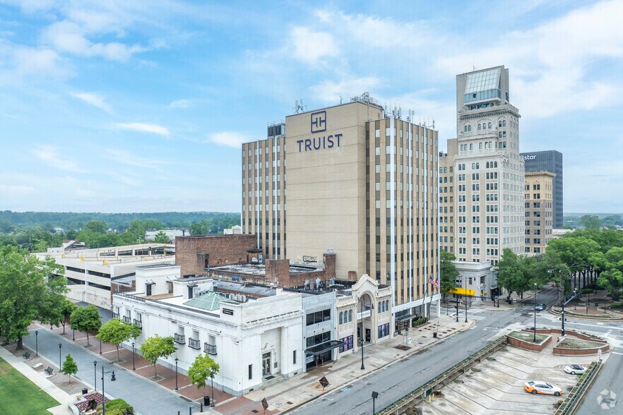 801 Broad St, Augusta, GA à louer - Photo du bâtiment - Image 3 de 5