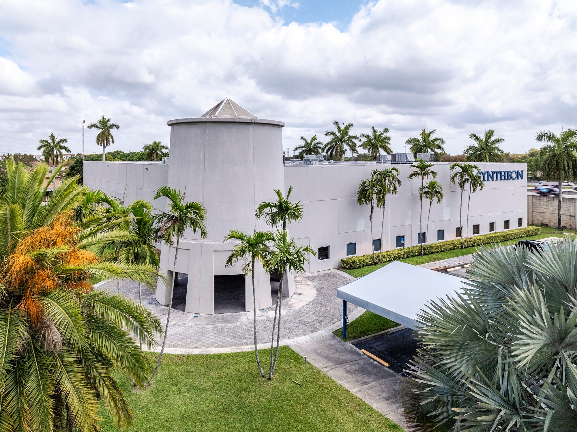 13755 SW 119th Ave, Miami, FL à vendre Photo du bâtiment- Image 1 de 8