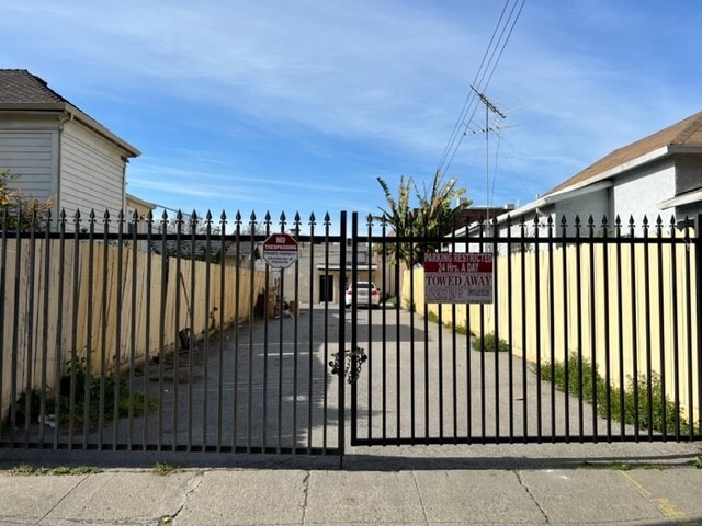 410-412 E Santa Clara St, San Jose, CA for lease - Building Photo - Image 3 of 20