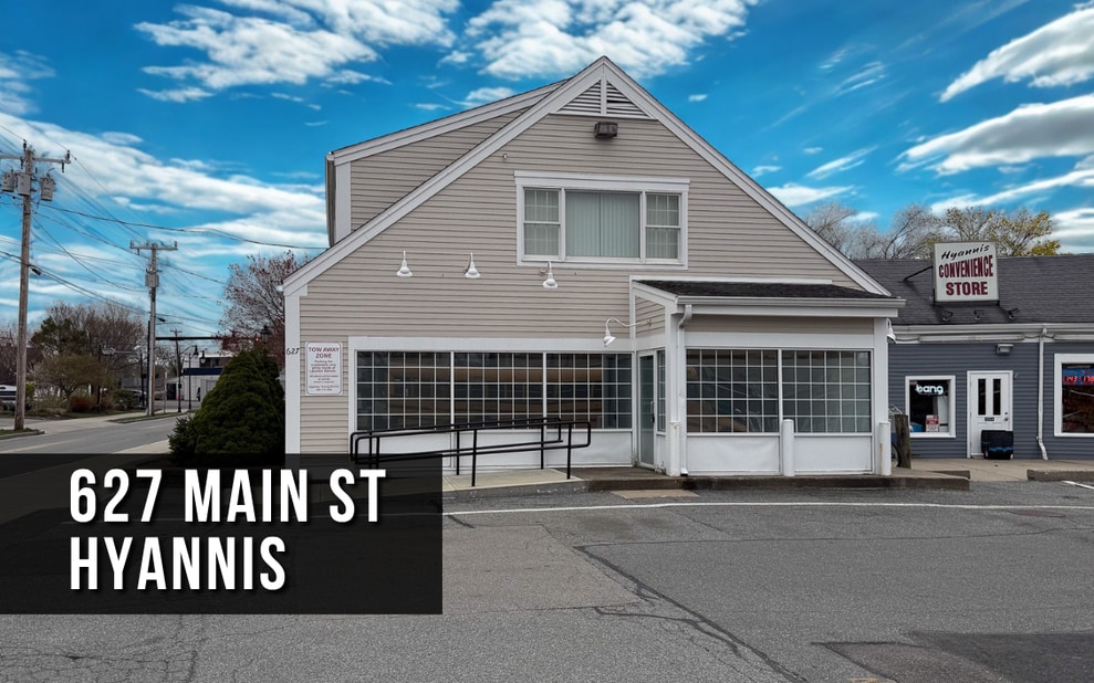 621-631 Main St, Hyannis, MA for lease Building Photo- Image 1 of 6