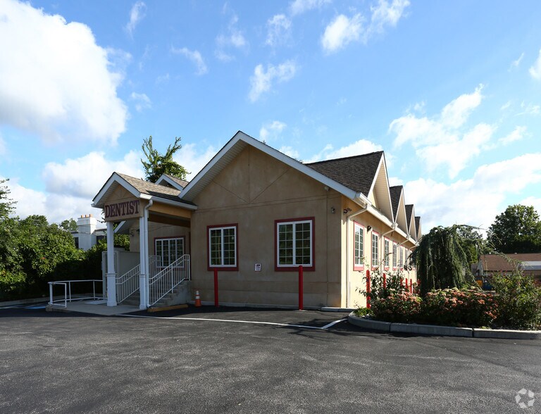 327 Township Line Rd, Elkins Park, PA à vendre - Photo principale - Image 1 de 6