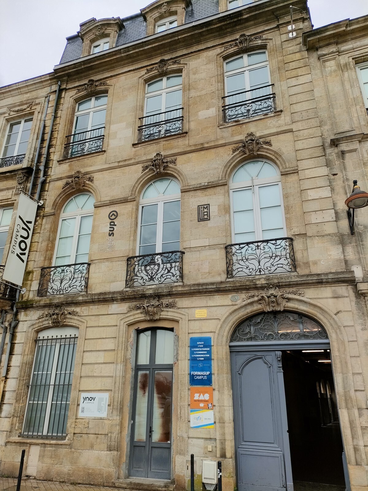 Bureau dans Bordeaux à louer Photo du bâtiment- Image 1 de 25