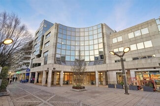 Plus de détails pour 14 Place Marie - Jeanne Bassot, Levallois-Perret - Bureau à louer