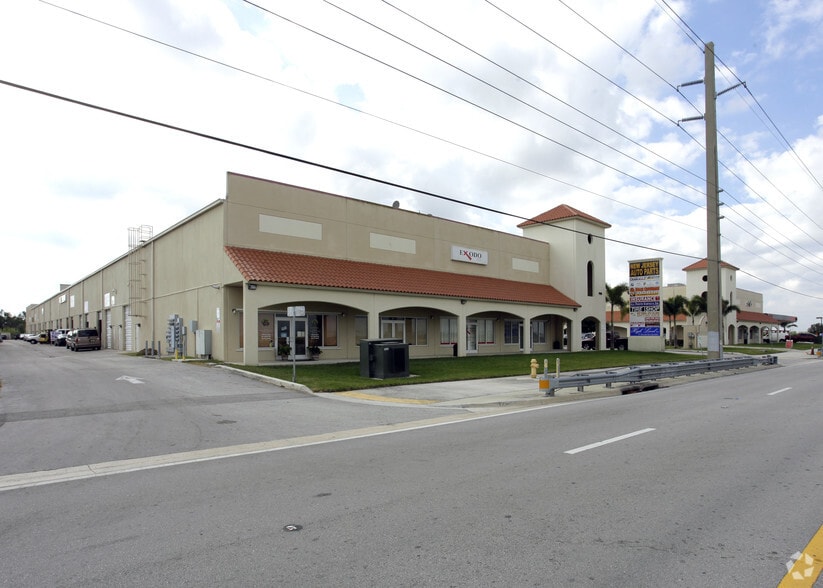 15420 SW 136th St, Miami, FL à louer - Photo du bâtiment - Image 3 de 29