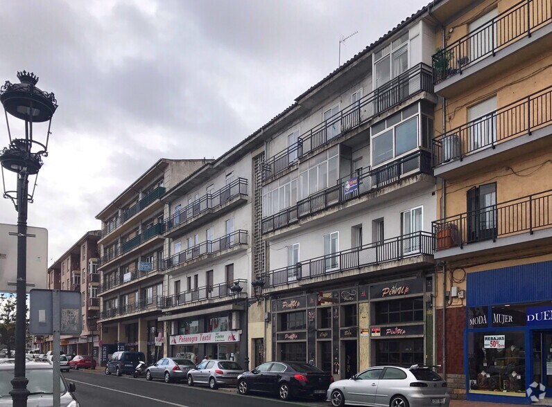 Avenida de Portugal, 37, Ávila, Ávila à vendre - Photo du bâtiment - Image 2 de 2